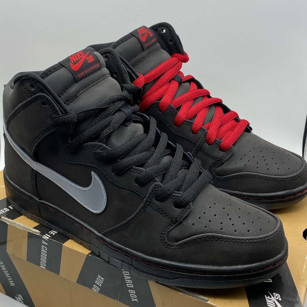 Nike SB Dunk 3M Raging Bull